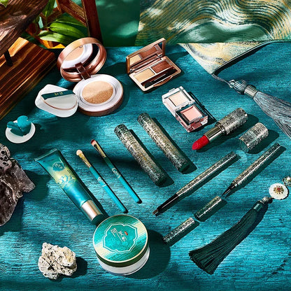 13-Piece Makeup Kit Set | Eyeshadow, Lip Gloss, Foundation & More